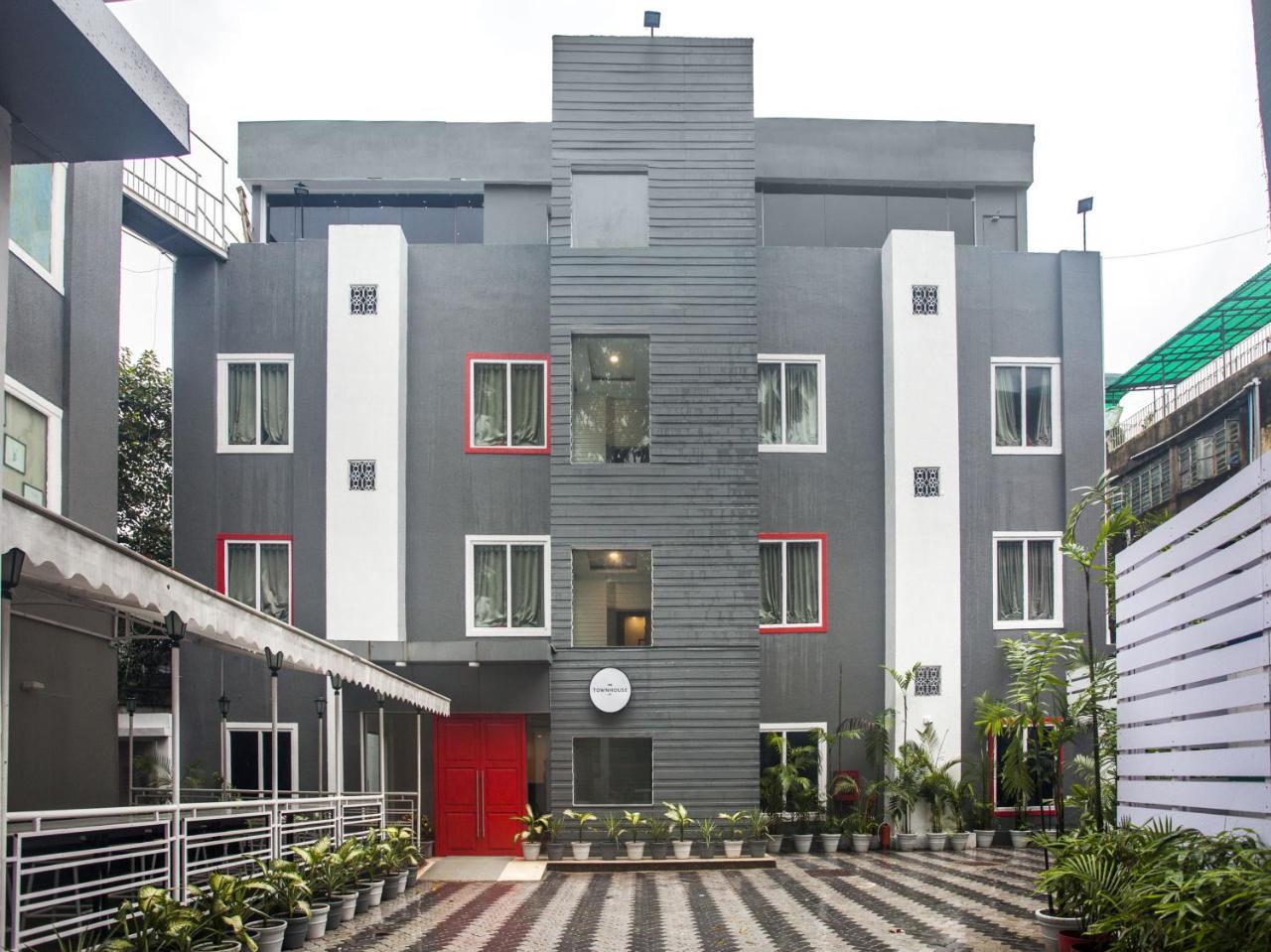 Oyo Townhouse 11 Esplanade Hotel Kolkata Exterior photo